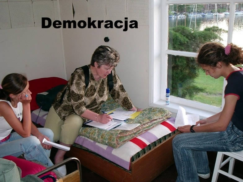 09 DEMOKRACJA